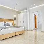 Hotel Sarantis