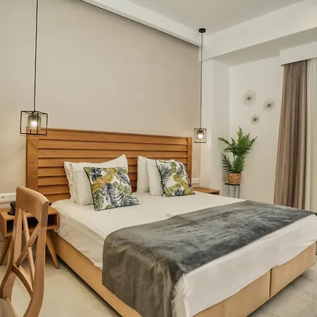 Sarantis Hotel Hanioti
