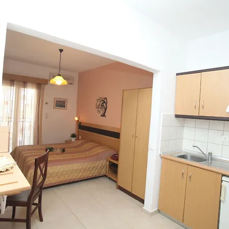 Sarantis 3* Chaniotis