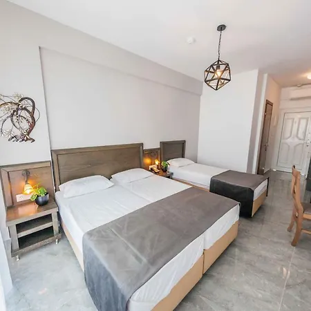 Sarantis Hotel 3*
