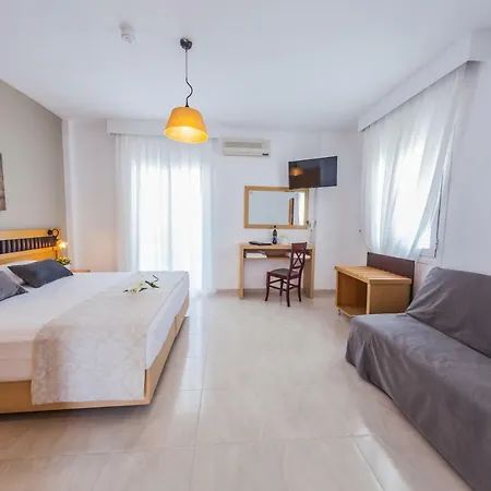 Sarantis Hotel 3*