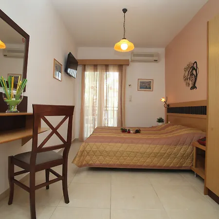 Sarantis Hotell Hanioti