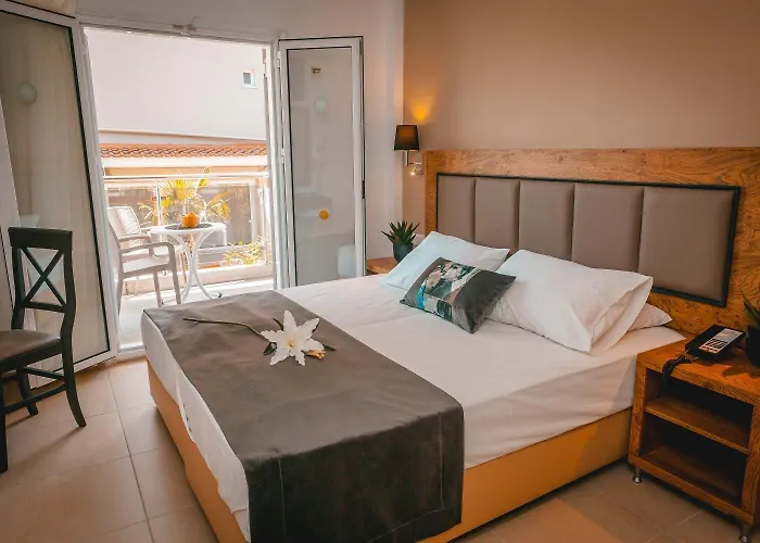 Hotel Sarantis Hanioti
