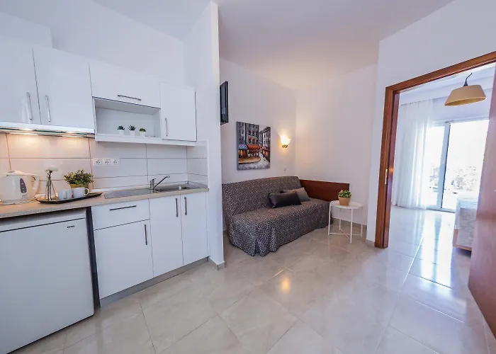 Hotel Sarantis Hanioti