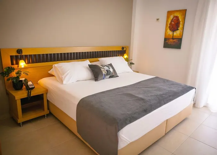 Sarantis Hotel