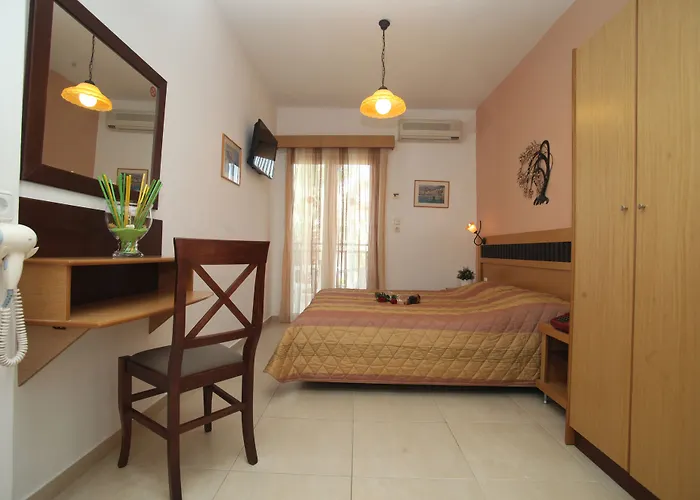 Sarantis Hotel Hanioti