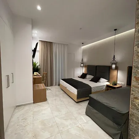 Sarantis Hotel