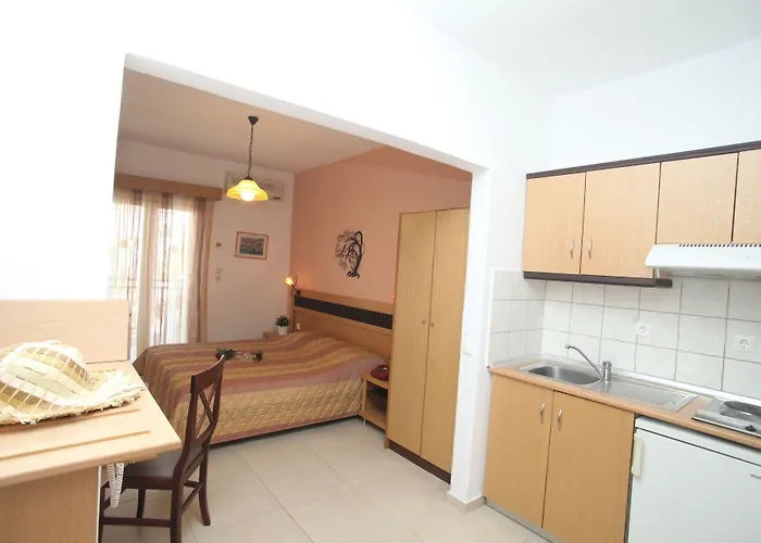 Sarantis 3* Chaniotis