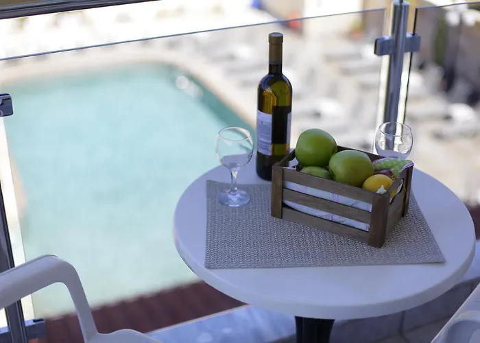 Sarantis 3* Chaniotis